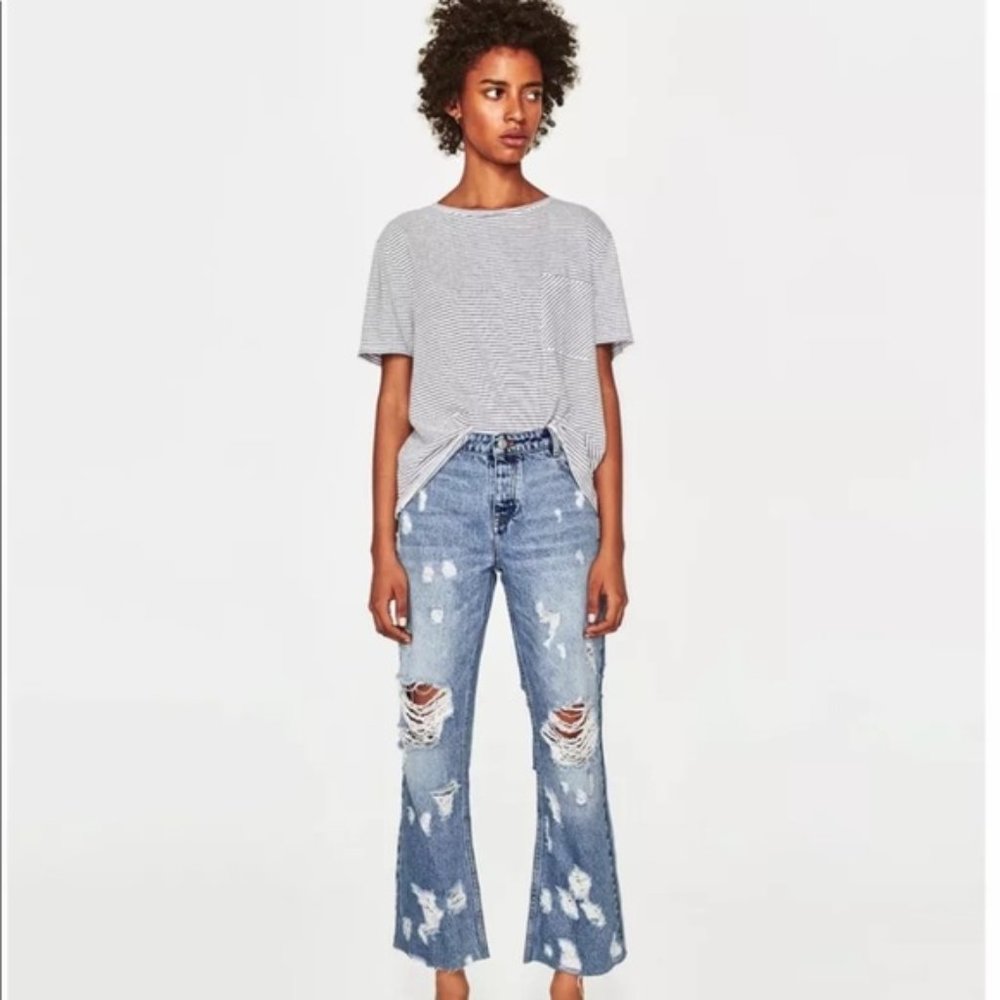Mid-Rise Relaxed Fit Jeans Button Jeans